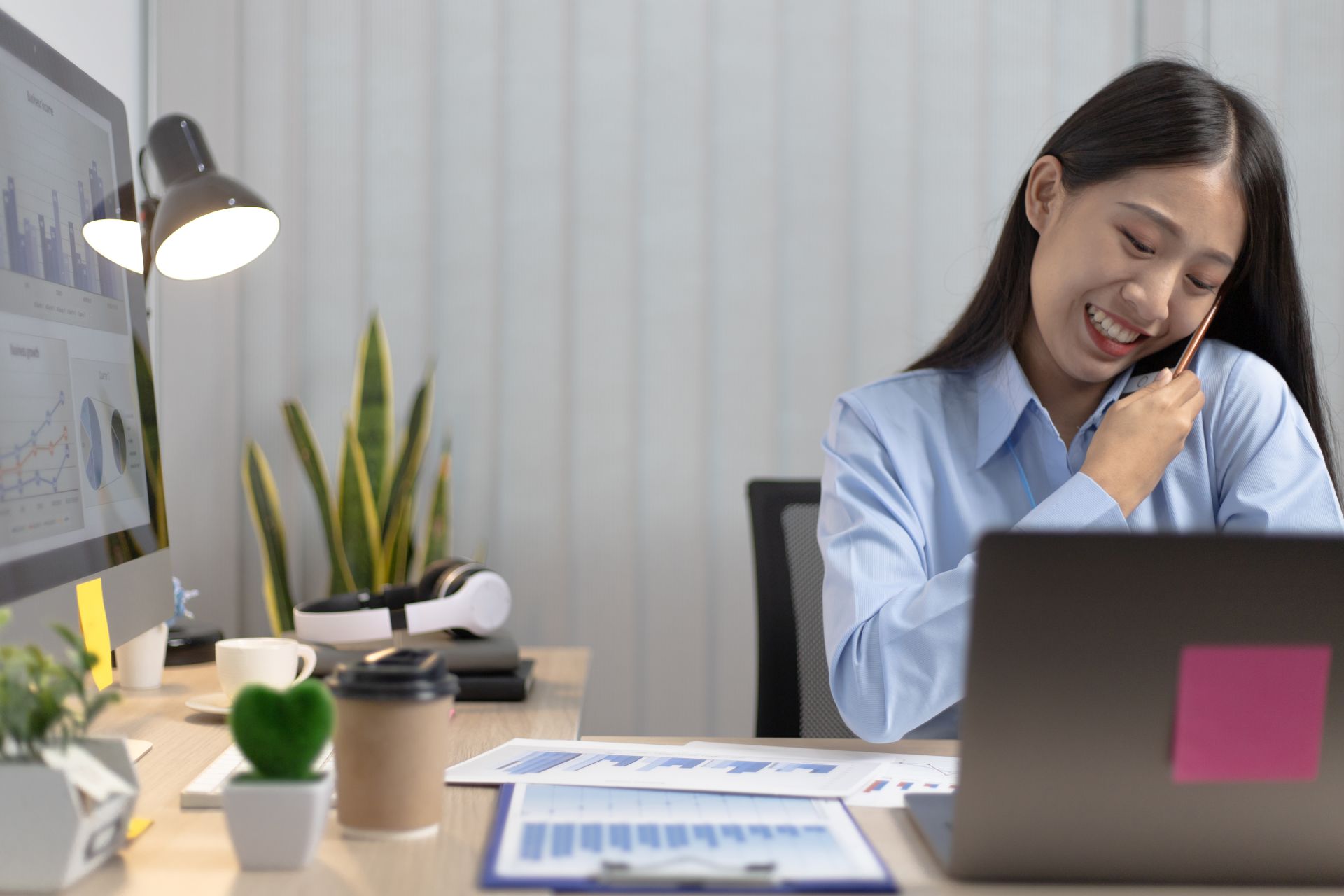 The Importance of a Clean Workspace: Boosting Productivity in Small Offices